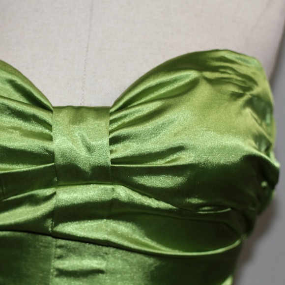 Speechless Green Halter Dress - Picture 4 of 13